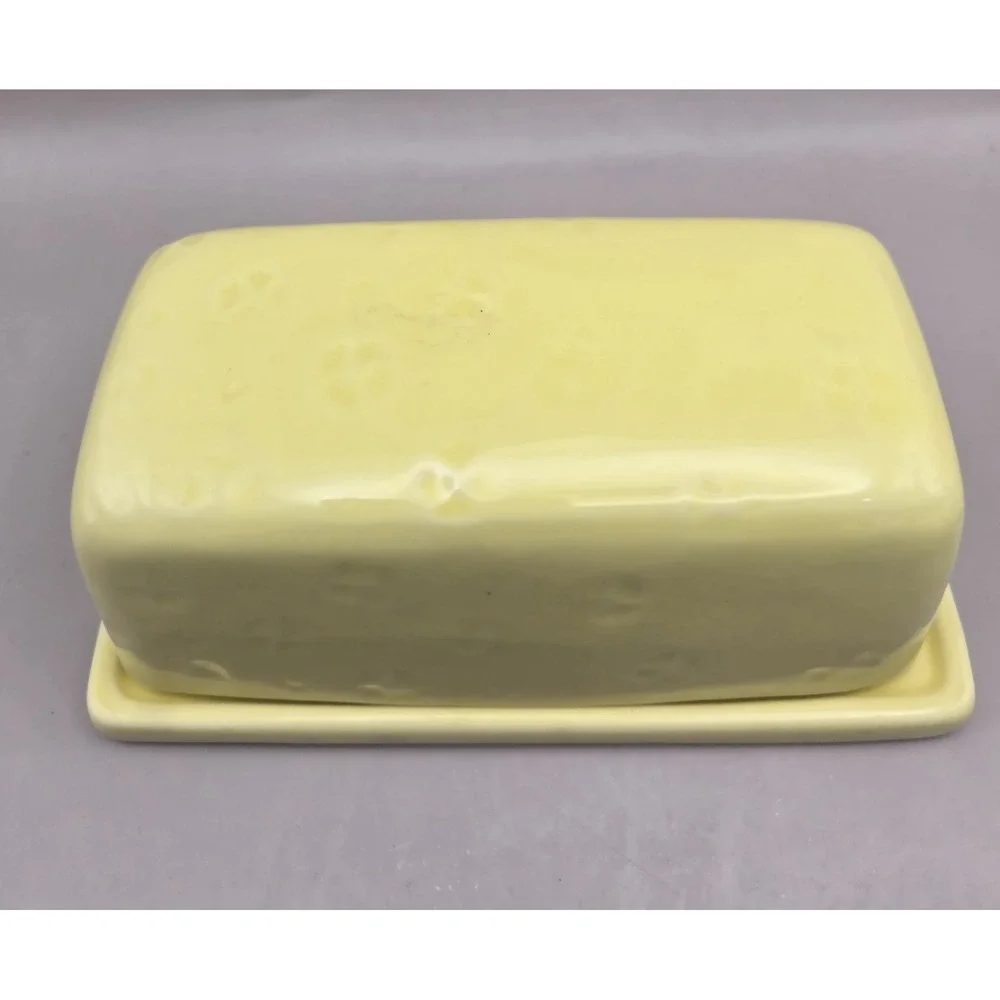 Yellow Vintage Ceramic Butter Dish With Lid. 50's.  B#31